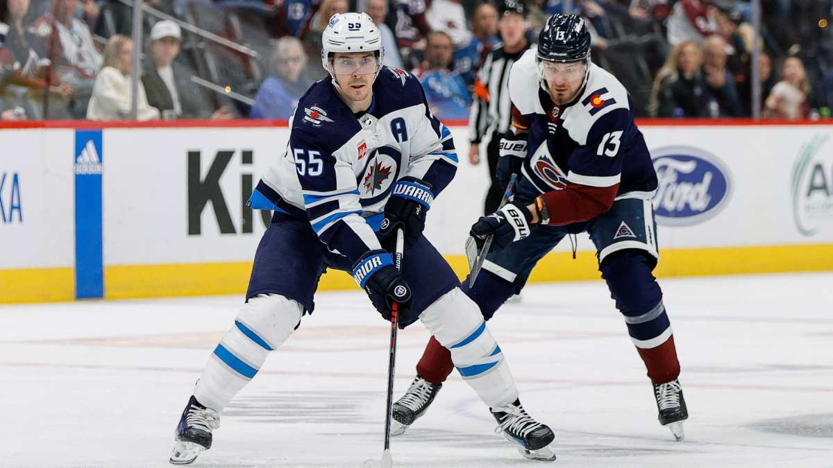 Winnipeg Jets Look to Extend Dominance Over Colorado Avalanche in NHL Western Conference Playoff Opener